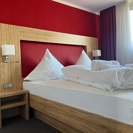 Hotel Ziegenkrug - Pritzwalk Buitenkant foto