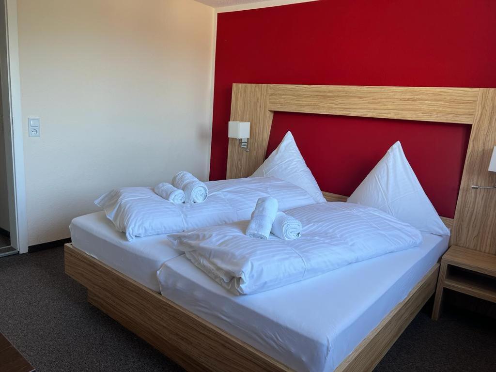 Hotel Ziegenkrug - Pritzwalk Buitenkant foto